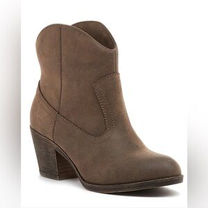 Rocket Dog Soundoff Vintage Worn Brown Ankle Boot